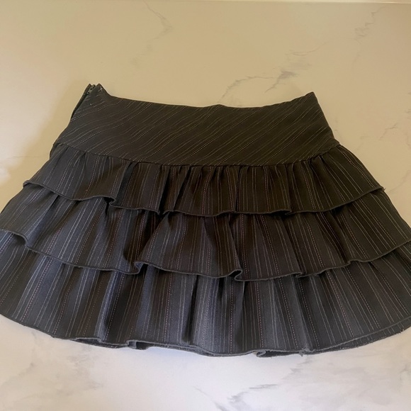 LaSenza Girl,black pinstripe skirt with ruffles - Picture 4 of 8